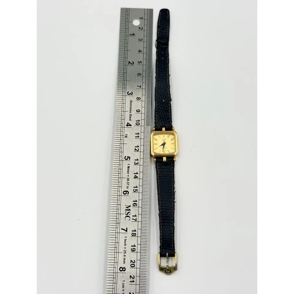 Vintage Swiss Gucci Gold Plated Women Ladies Watch For Parts Or Repair